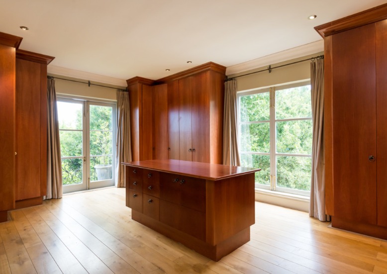 To Let 7 Bedroom Property for Rent in Constantia Western Cape